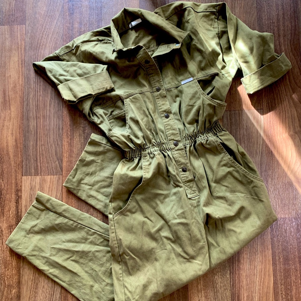 Vintage 80’s Jumpsuit size Small Khaki/Olive green